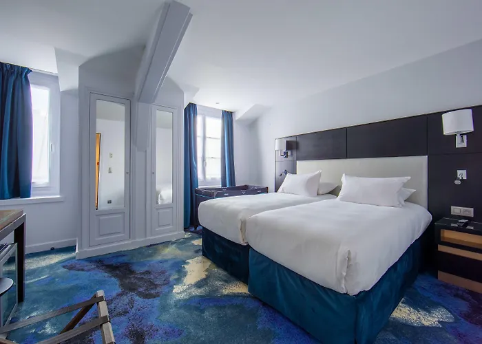 Logis 15 Montparnasse Hotel 4*
