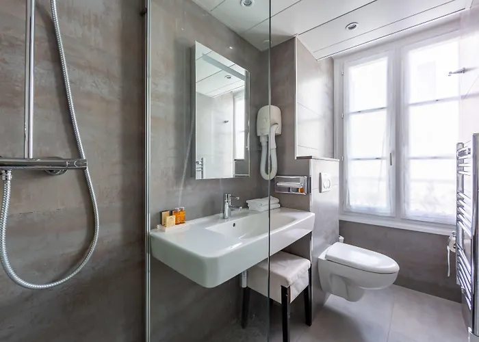 Hotel Logis 15 Montparnasse 4*