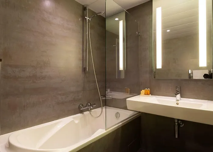 Hotel Logis 15 Montparnasse Parigi