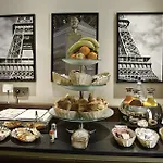 Hotel Logis 15 Montparnasse 4*