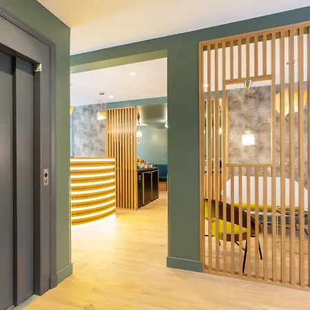 Hotell Logis 15 Montparnasse 4*