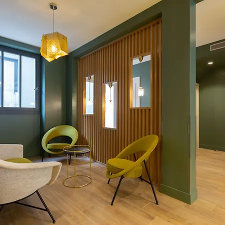 Logis 15 Montparnasse 4* Paris