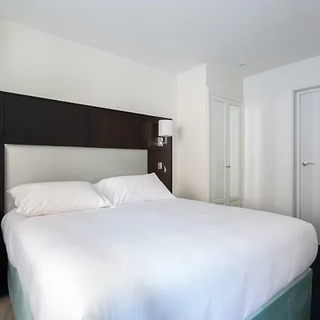 Logis 15 Montparnasse 4* Paris