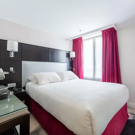 Logis 15 Montparnasse Hotel