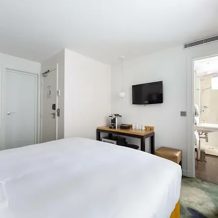 Logis 15 Montparnasse 4*