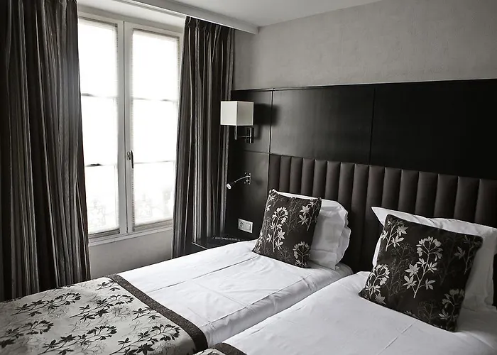 Logis 15 Montparnasse 4*