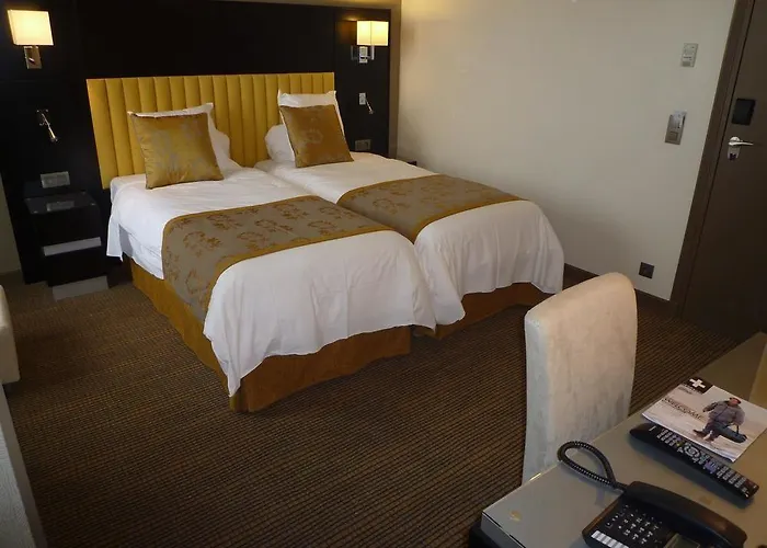 Hotell Logis 15 Montparnasse 4*