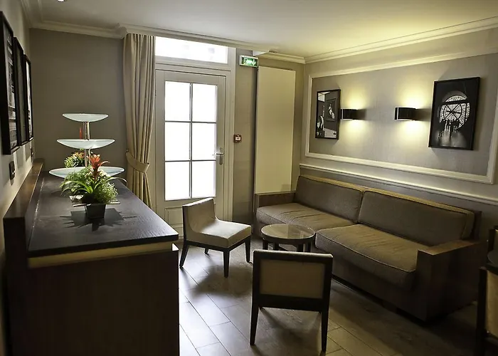 Logis 15 Montparnasse Hotell 4*