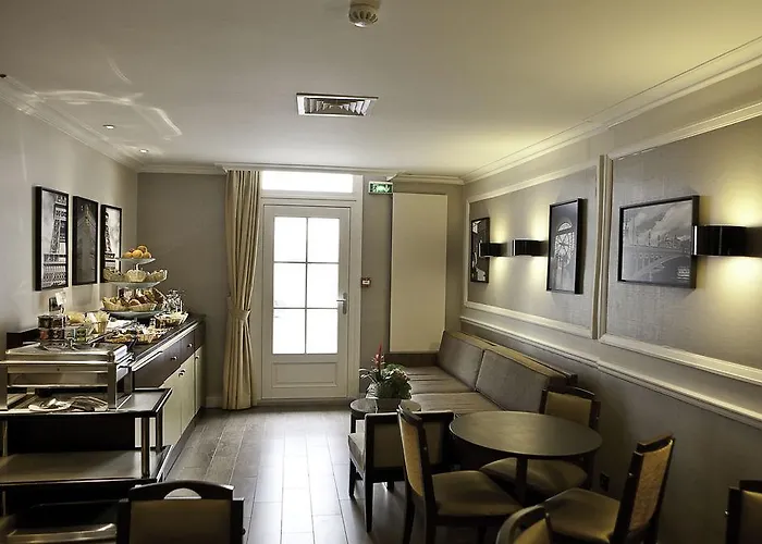 Logis 15 Montparnasse Hotell