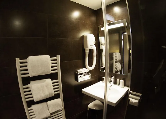 Hotell Logis 15 Montparnasse 4*