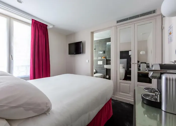 Logis 15 Montparnasse Hotell 4*
