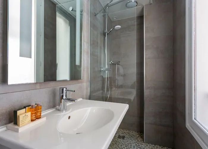 Logis 15 Montparnasse Hotell 4*