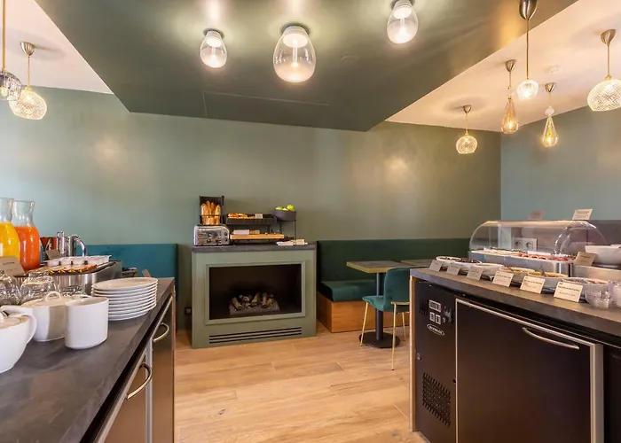 Logis 15 Montparnasse Hotell