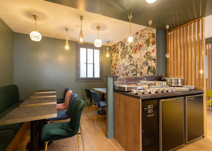 Hotell Logis 15 Montparnasse 4*