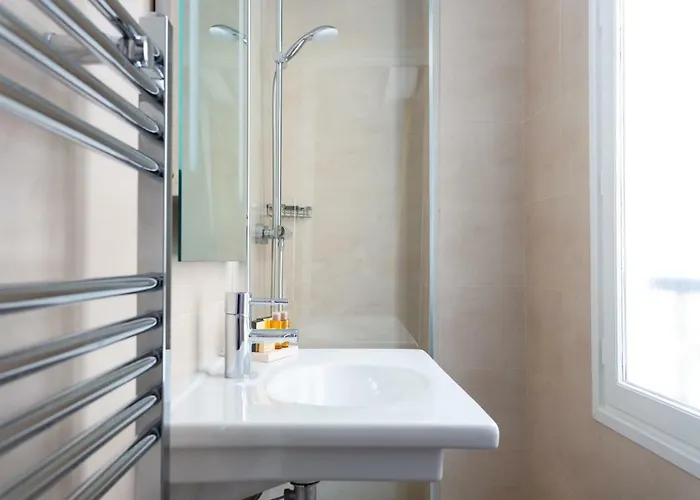 Logis 15 Montparnasse Hotell 4*