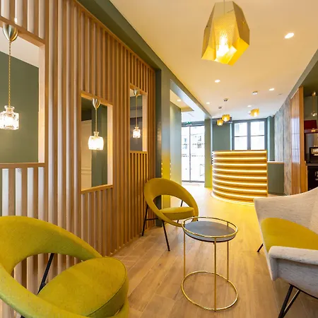 Logis 15 Montparnasse Otel 4*