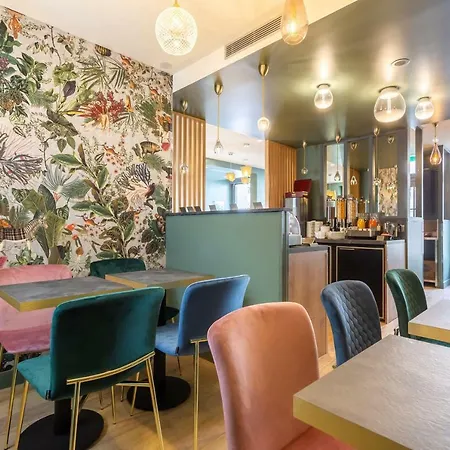 Logis 15 Montparnasse 4* Paris
