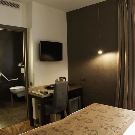 Hotell Logis 15 Montparnasse 4*
